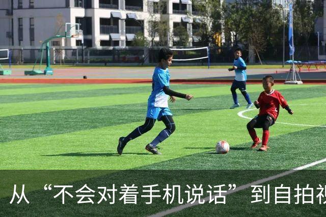 从“不会对着手机说话”到自拍视频拉票：81岁卢拉的21天历史性翻盘